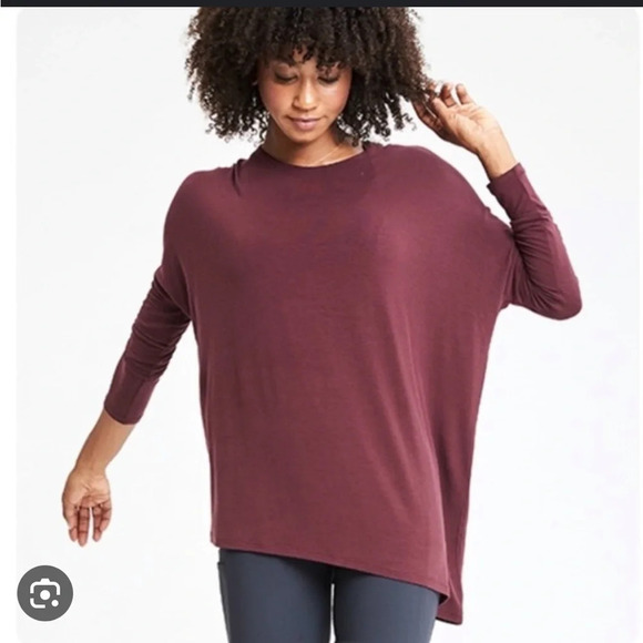 ATHLETA CLOUDLIGHT ASYMMETRICAL LONG SLEEVE TEE - Picture 1 of 7